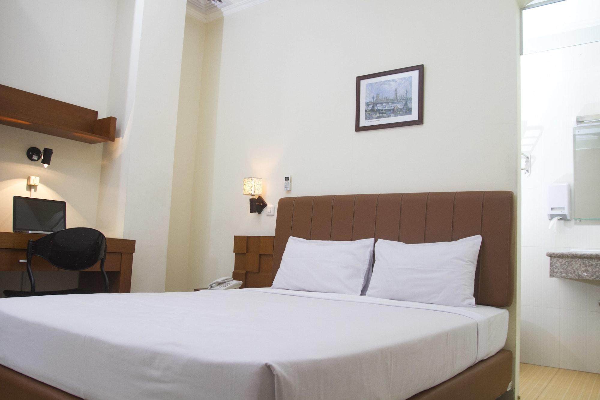 House Of Arsonia Tulip Hotel Jakarta Ngoại thất bức ảnh