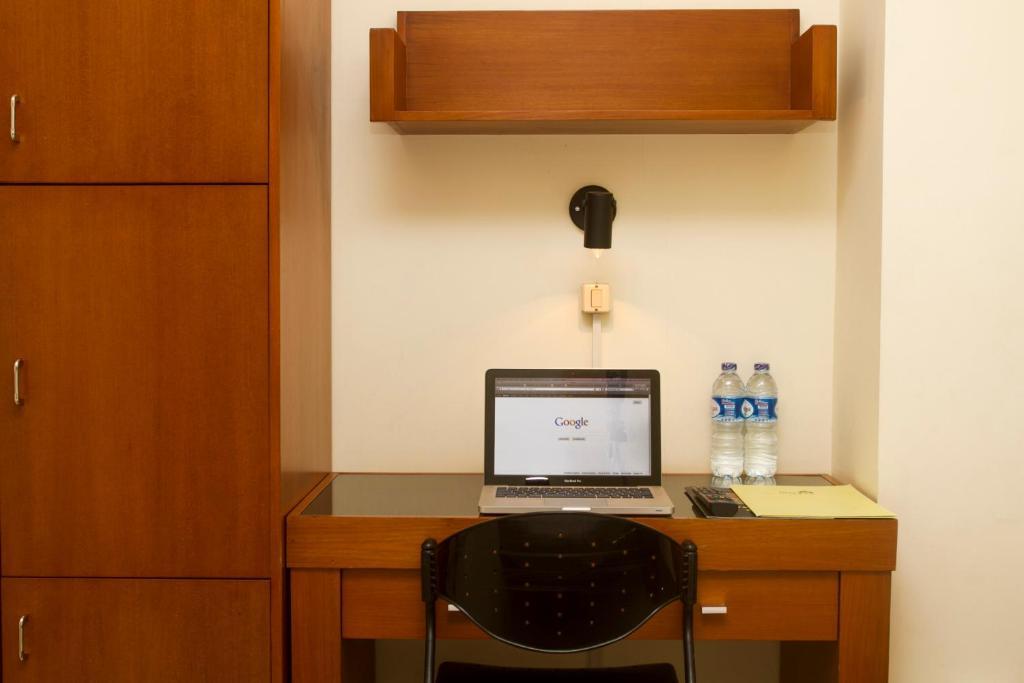 House Of Arsonia Tulip Hotel Jakarta Phòng bức ảnh